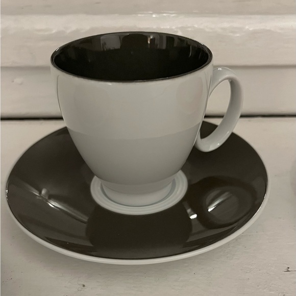 Guy Degrenne Espresso Cups and Saucers Set of 4 - Picture 5 of 14